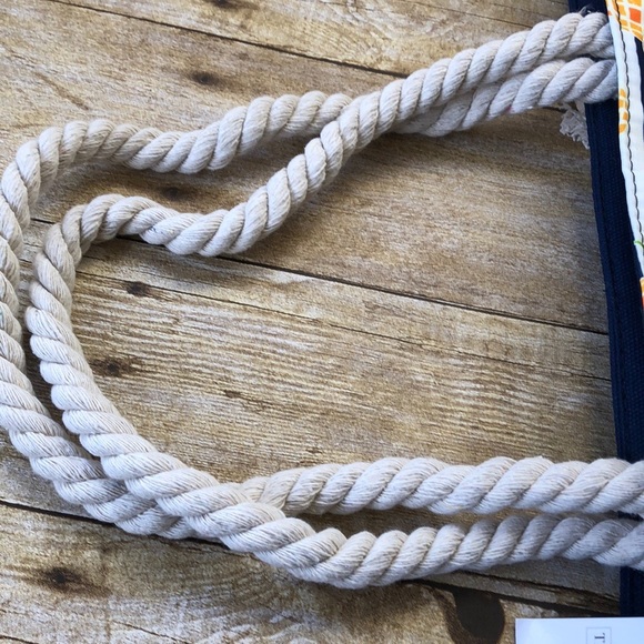 Striped Pineapple Zippered Tote - NWT - Picture 5 of 6